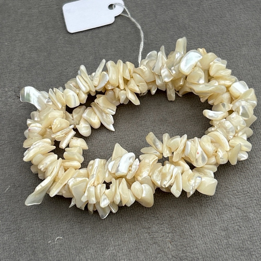 Mother of Pearl Shell Bracelet